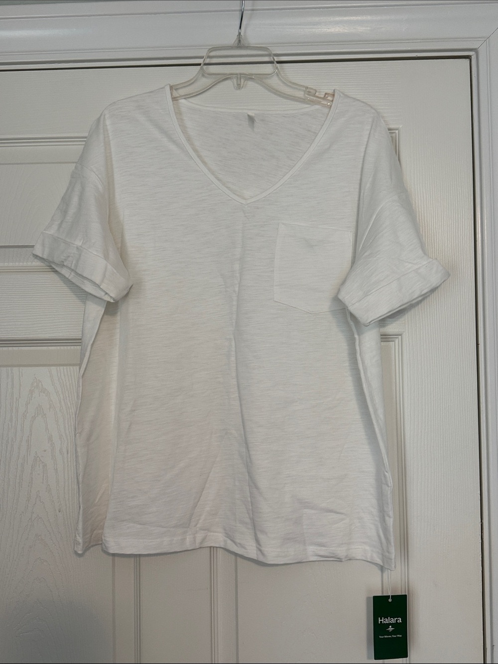 HALARA White V-Neck Pocket Tee